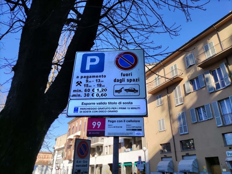 Da lunedì 22 marzo 15 minuti di sosta gratuita nei parcheggi blu del centro di Casale